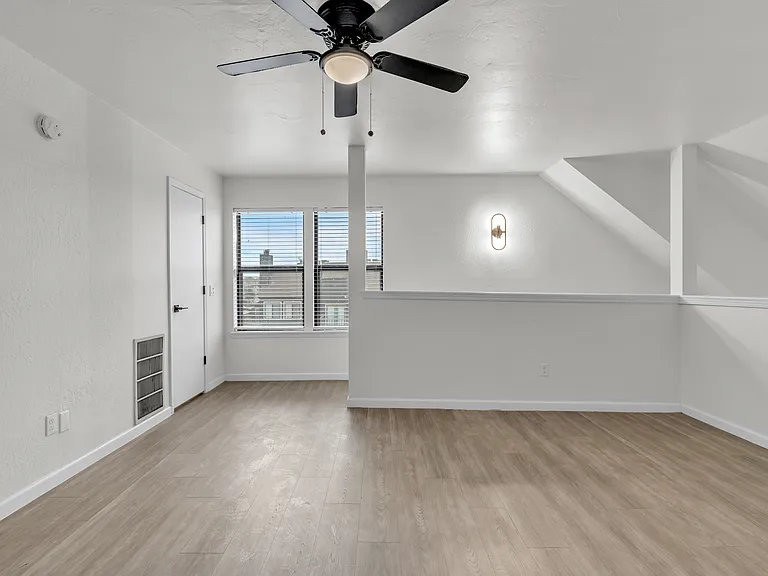 11560 N May Ave #205 — Photo 9