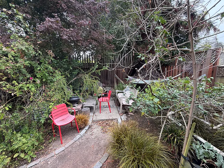 2328 Ward St — Photo 10