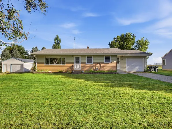 261 Dupont Ave NE, Hector, MN 55342