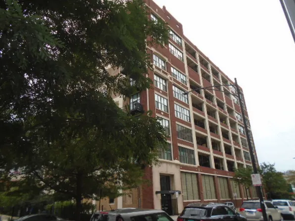 320 E 21st St, Chicago, IL