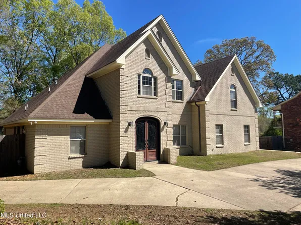 304 Meadow Creek Pl, Jackson, MS 39211
