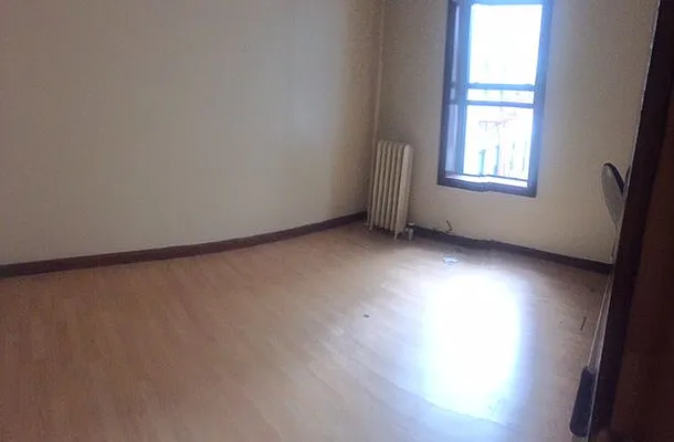 Rented by Smart NY Realty LLC | media 15