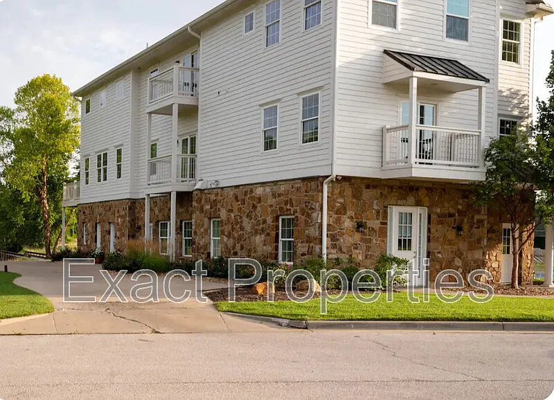 10875 N Allen Way #1
