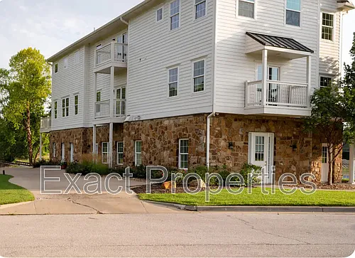 10875 N Allen Way #1 Photo 1