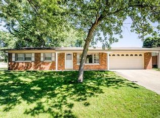 209 Lakeland Blvd, Swansea, IL