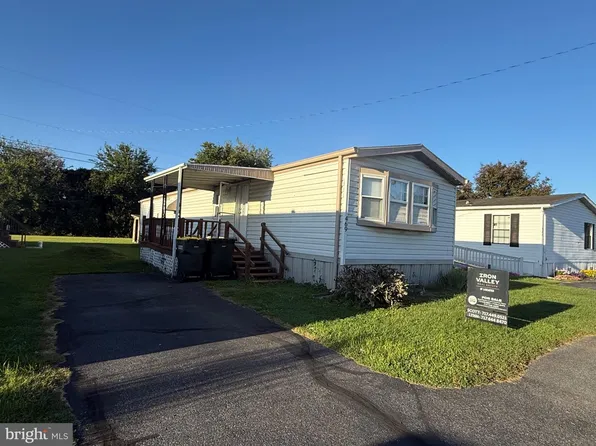 469 Brendon Dr, Leola, PA 17540