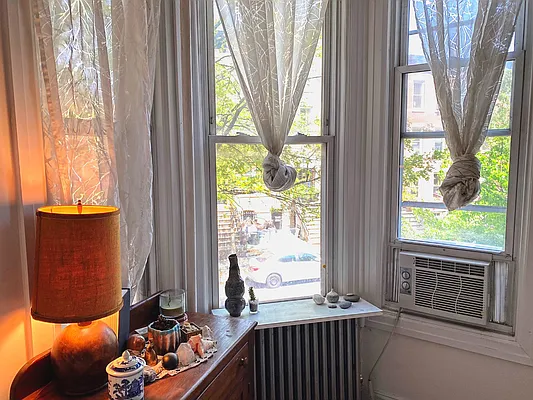 Rented by Douglas Elliman | media 41