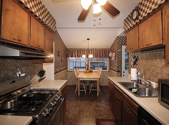 5th image of 4275 Osage St
