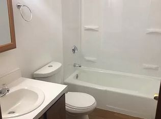 43 Lenox St APT 3, Hartford, CT 06112