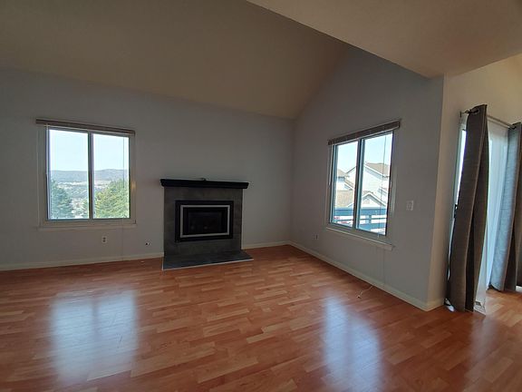 5th image of 328 Barbara Ln