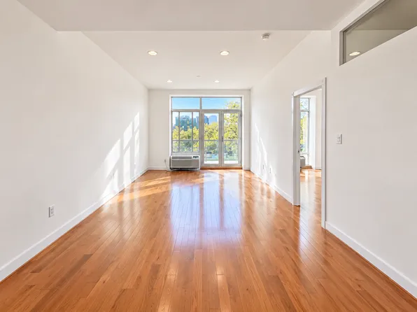 78 Ridge Street image 1 of 7