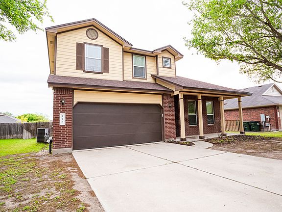 3rd image of 115 Brazos Ln