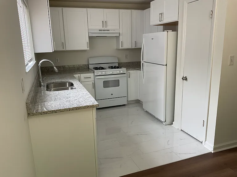 8911 Wesley Pl — Photo 8