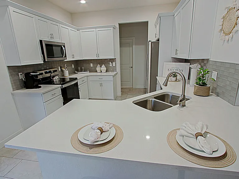 Luxana Apartments — Photo 20