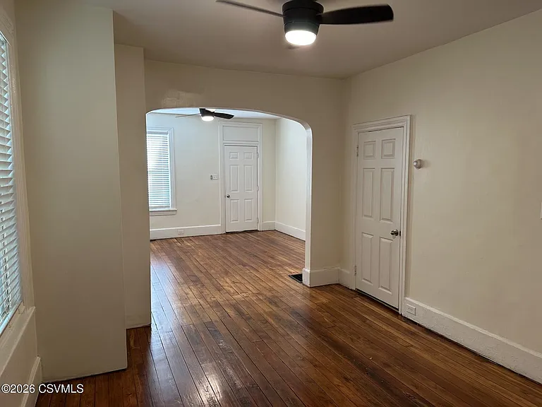 639 Shakespeare Ave — Photo 4