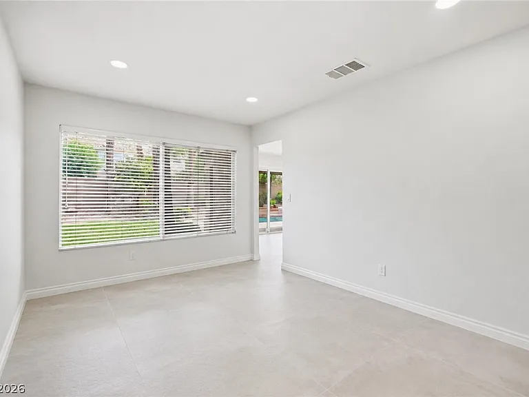 9081 Lawton Pine Dr — Photo 18