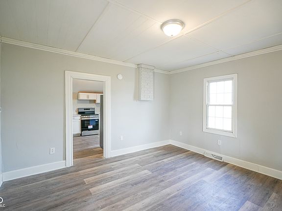 4th image of 1807 Walton St