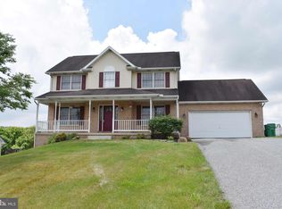 1866 Frank Rd, Chambersburg, PA 17202