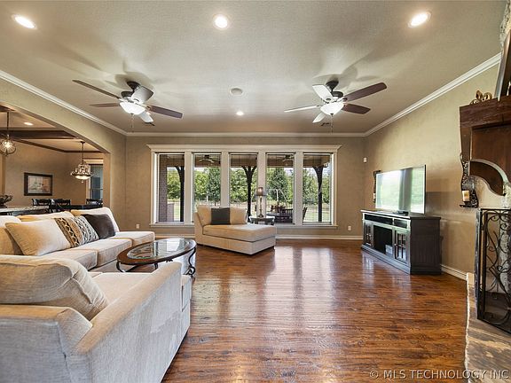 4th image of 7209 S 288th East Ave