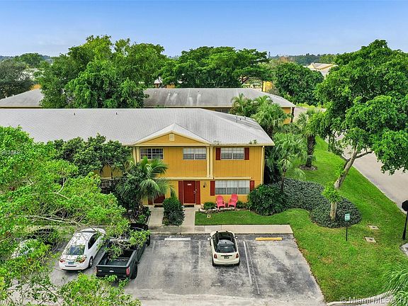 2nd image of 1805 SW 81st Ave #4-15