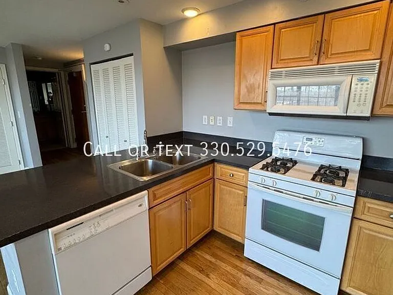 2404 Prospect Ave — Photo 36