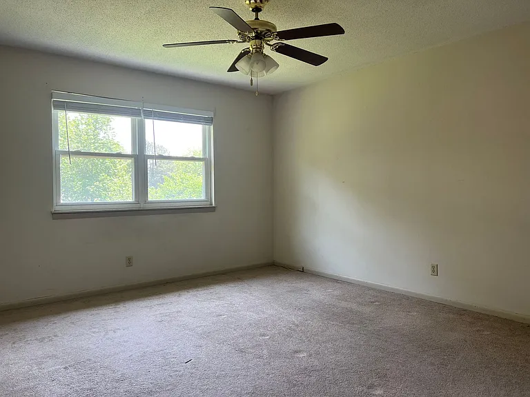 4612 N Cypress St — Photo 13