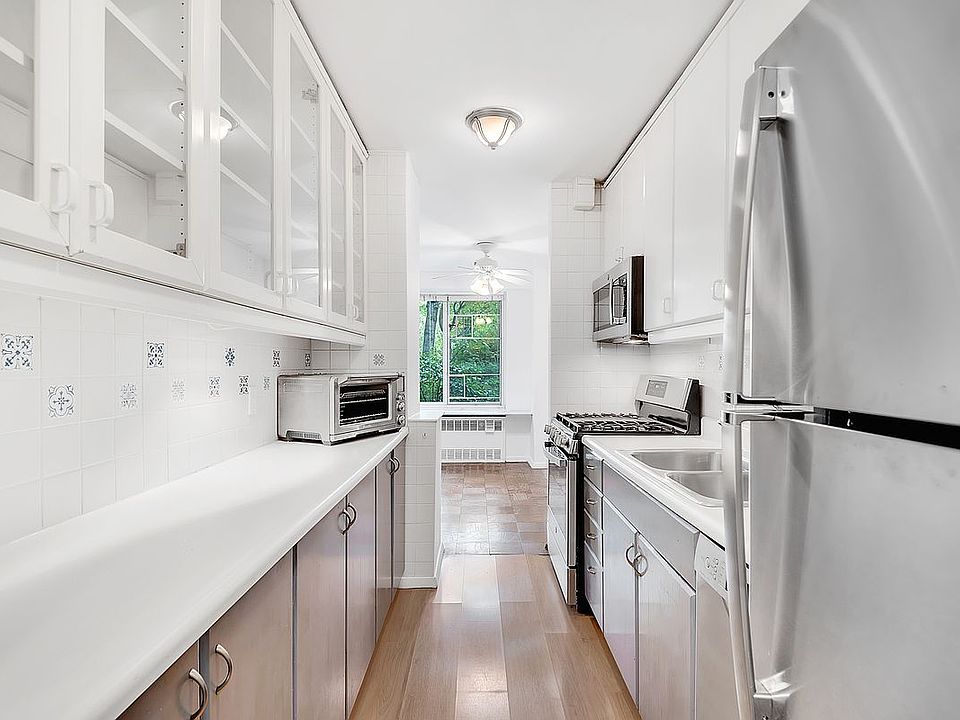 1st image of 392 Central Park W APT 1R