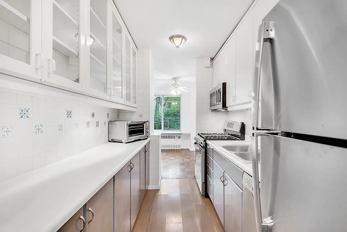 392 Central Park W APT 1R photo 1