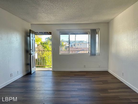 2nd image of 515 N Market St #11628077