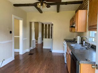 923 Pearl St, Springdale, PA 15144