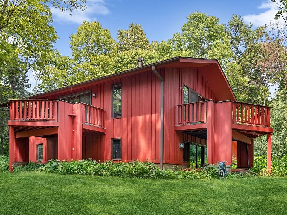 1st image of 1204 Woodland Trl