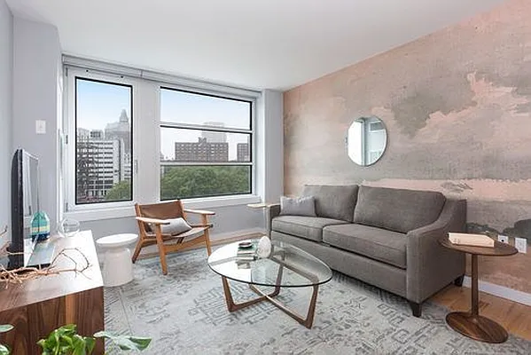 Rented by Loom Group | media 11