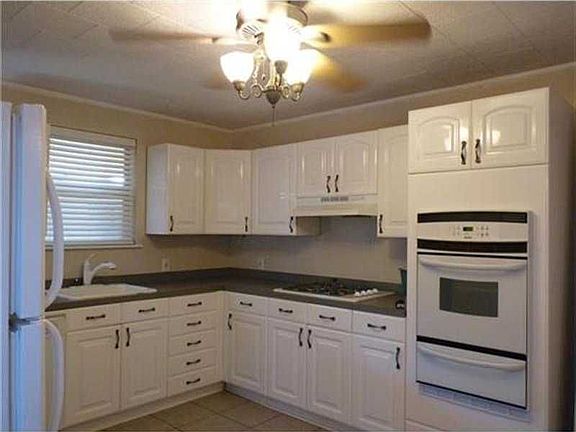 2nd image of 1031 Brockenbraugh Ct