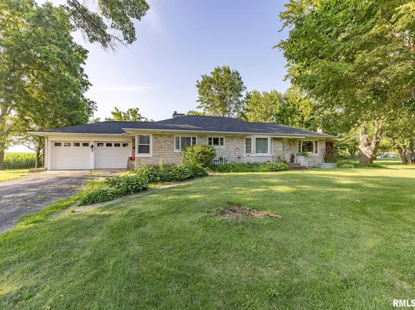 708 W Center St, Cambridge, IL 61238