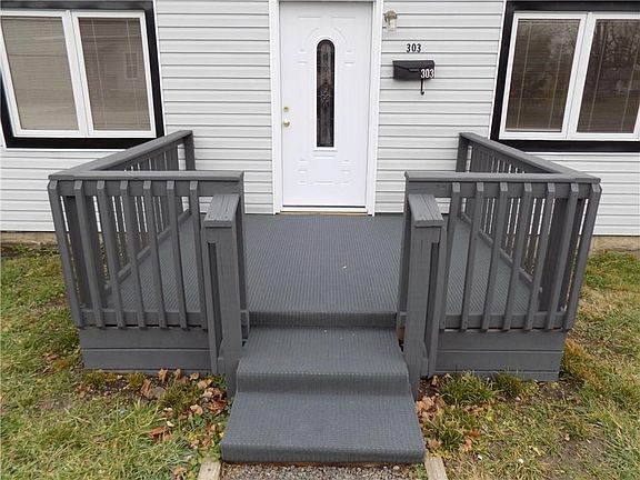4th image of 303 Bishop Ave