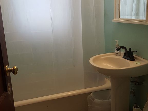 5th image of 1434 Asbury St