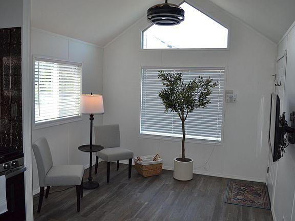3rd image of 1155 SE Professional Mall Blvd #327