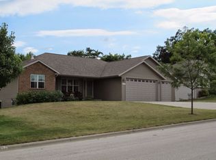 3213 Olde Hickory Trl, Green Bay, WI 54313