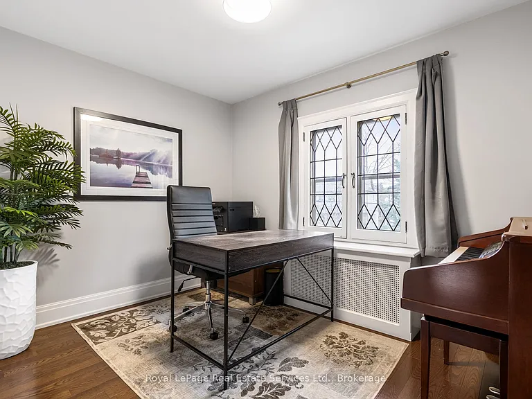 28 Thompson Ave — Photo 28