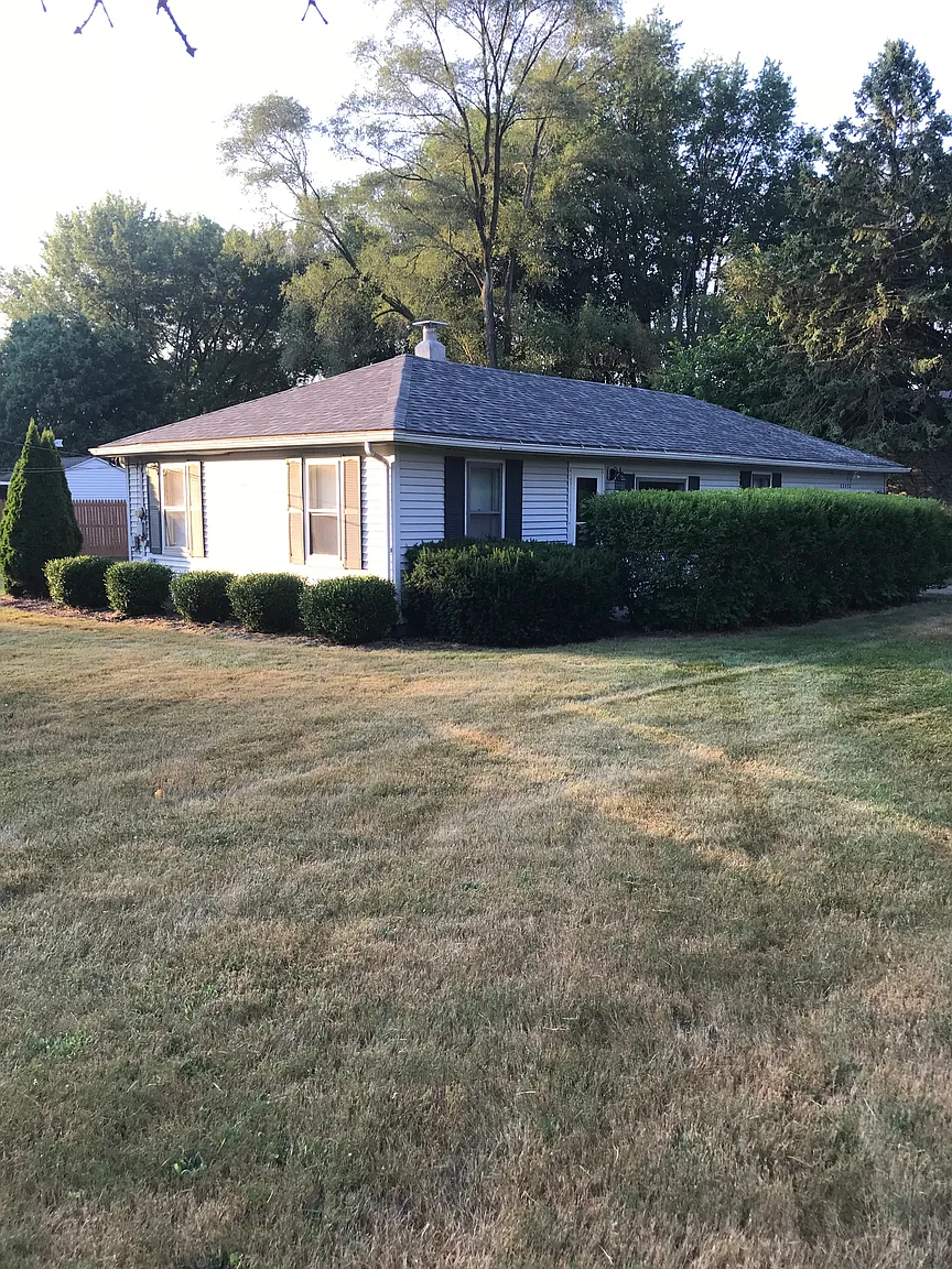 52530 Grape Rd photo 1