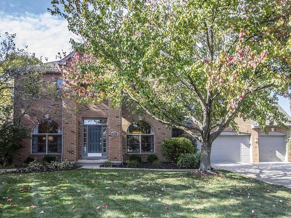 1st image of 347 Harrogate Ct