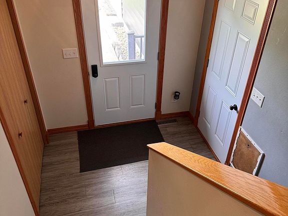 3rd image of 1344 20th St NE