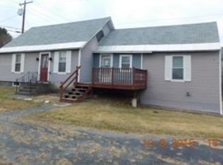 8 Elm St, North Springfield, VT 05150