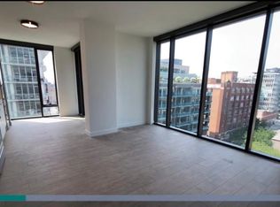 850 W Madison St #915, Chicago, IL 60607