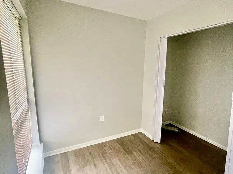 4816 Spring Lake Dr #F — Photo 8