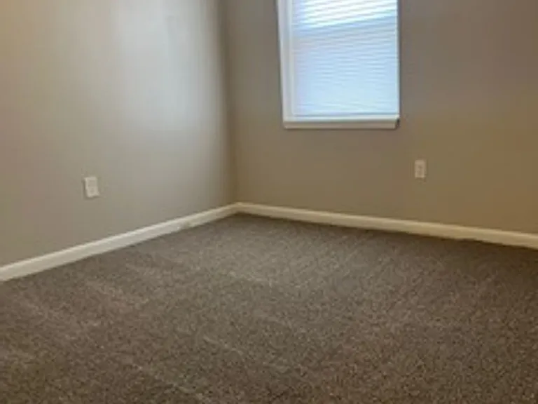 1328 McCulloh St — Photo 4