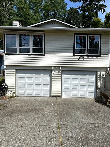 9522 4th Ave NE Photo 1