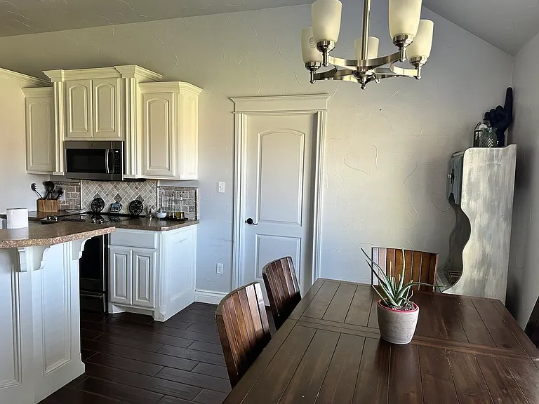 1205 Alma Dr — Photo 16
