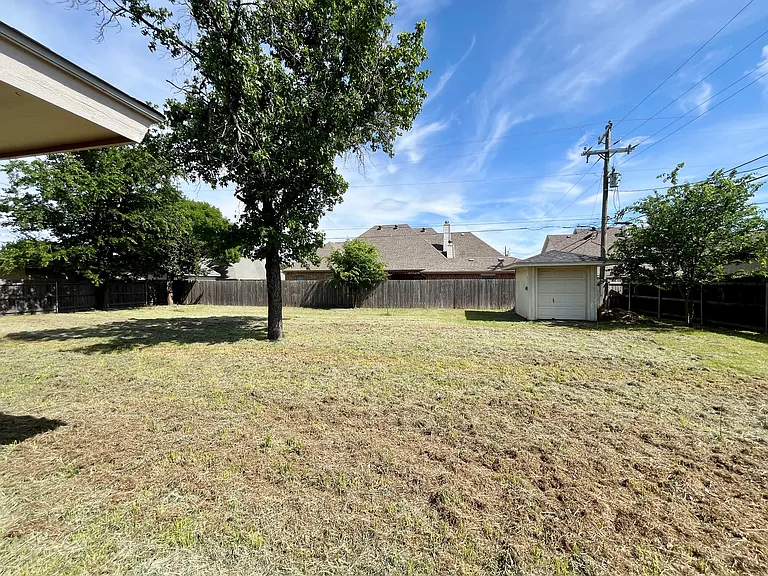 6415 Circo Dr — Photo 19