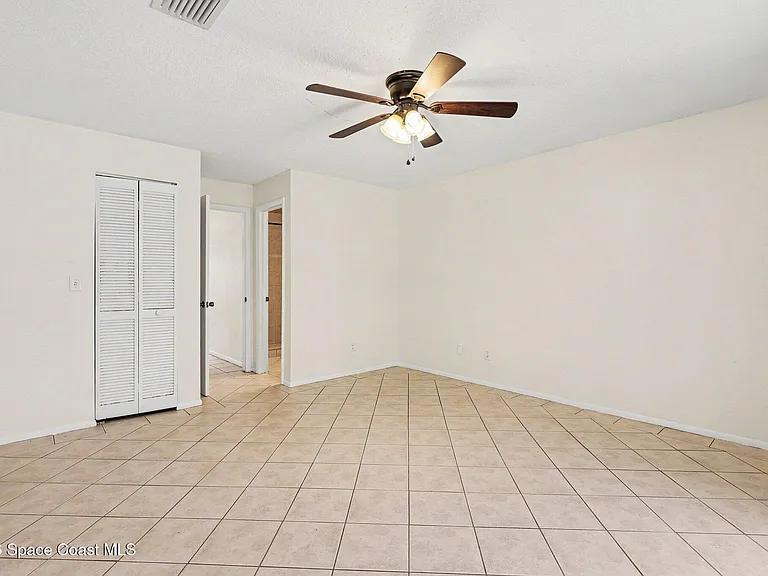 1032 Mary Joye Ave — Photo 9
